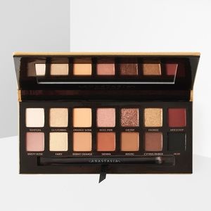 Unopened Anastasia Beverly Hills Soft Glam Eyeshadow Palette